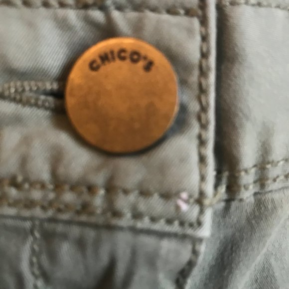 Chicos Khaki Bermuda Shorts Womens Denim Size 00 XS - Picture 4 of 5